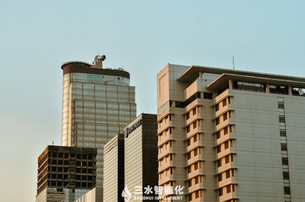 能耗監(jiān)測(cè)系統(tǒng)應(yīng)用廣泛 得益于其強(qiáng)大的功能(圖1) brown and white concrete building during daytime.jpg